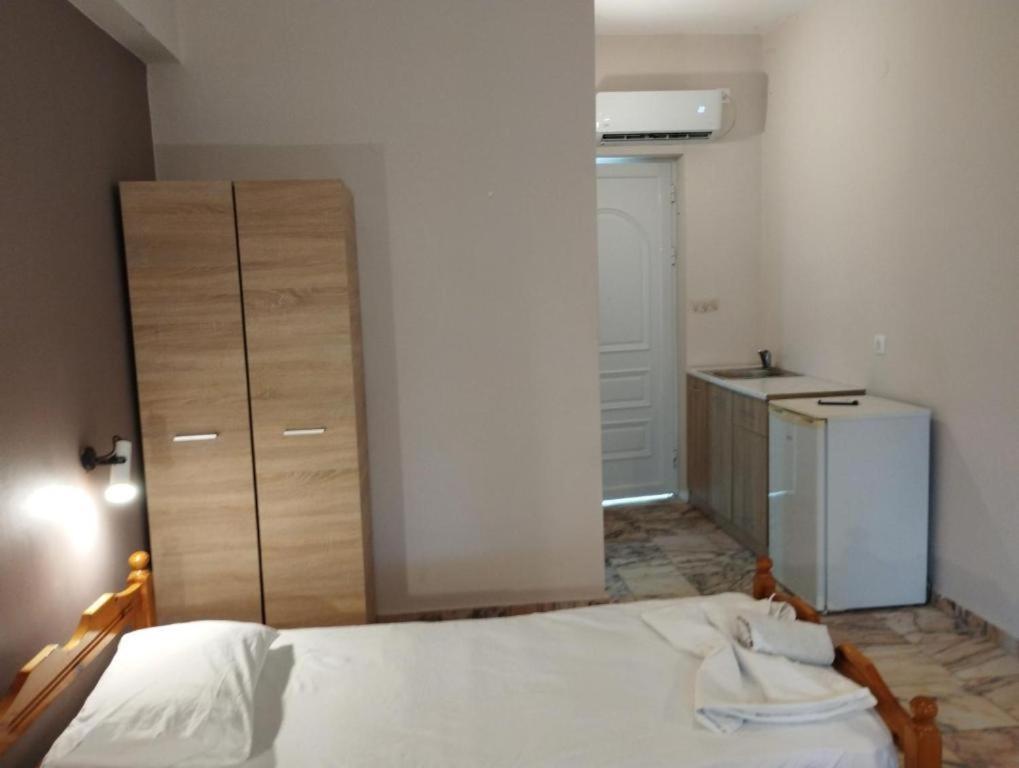 Panos Apartments ラガナス エクステリア 写真